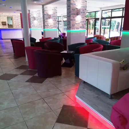 Tintyava Park (adults Only) غولدن ساندز