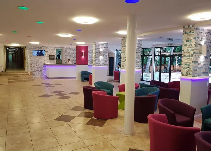 Tintyava Park (adults Only) Golden Sands